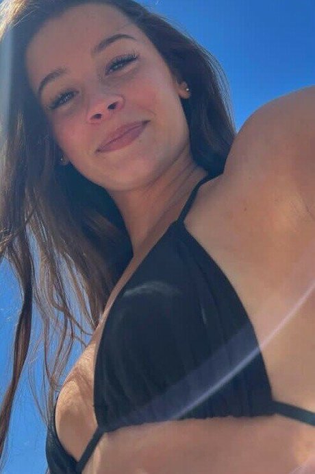 Bitty 01 modèle adulte archive