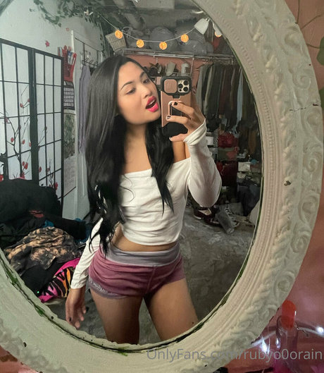 rubyo0orain sexe star img