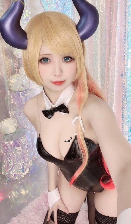 Soraqq actriz erótica galería