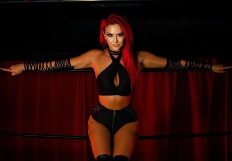 Danni Ellexo desnudos estrella foto