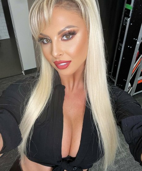 Danni Ellexo estrella porno bonita recopilación