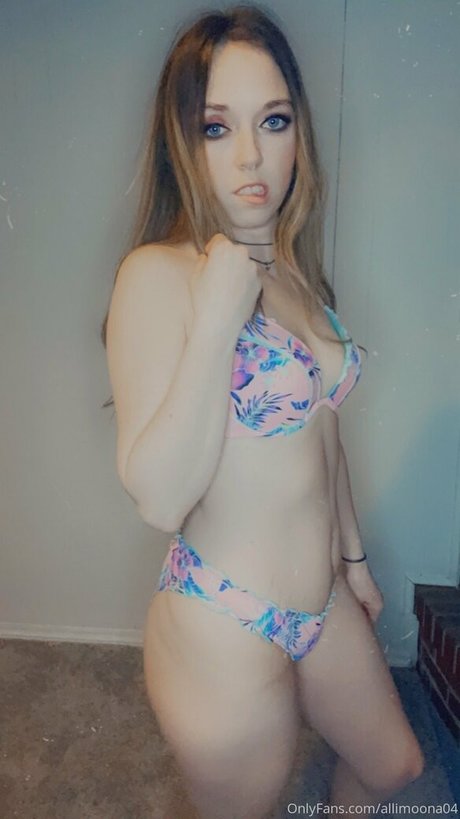 allimoona04 star pornographique galerie