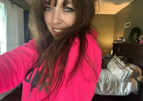 allimoona04 modèles nus image