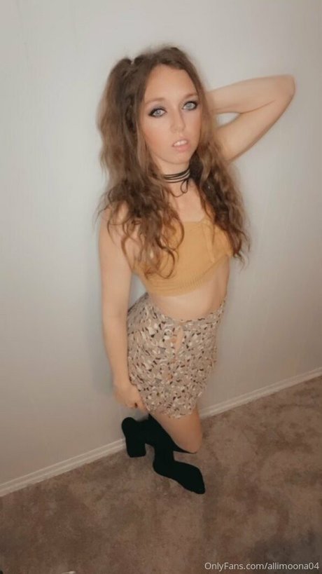 allimoona04 actriz desnuda imagen