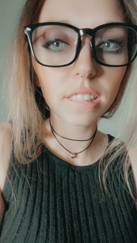 allimoona04 estrella porno sexy imagen