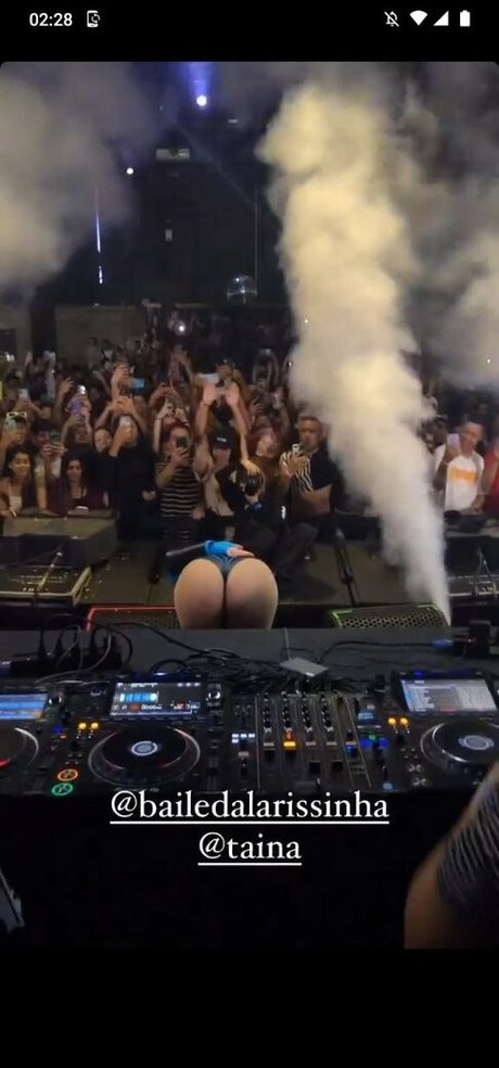 Taina Costa estrella del arte fotos