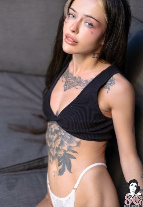 Minzi Wild desnudos estrella porno galerías