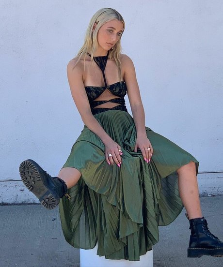 Emma Chamberlain étoile magnifique collection