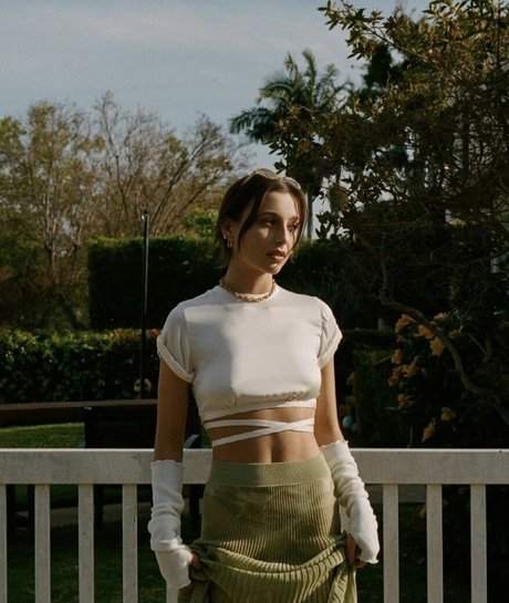 Emma Chamberlain star du porno parfaite galeries