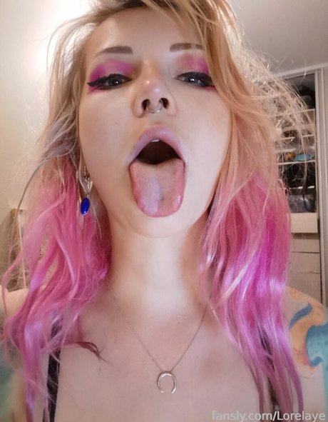 Lorelaye art model gallery