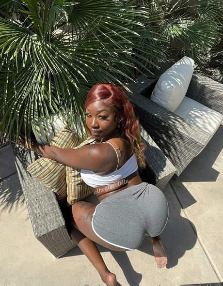 sweetgirllei étoile exclusive collection