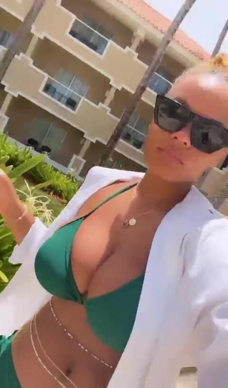 Jaden Alexiis modelo pornografico foto