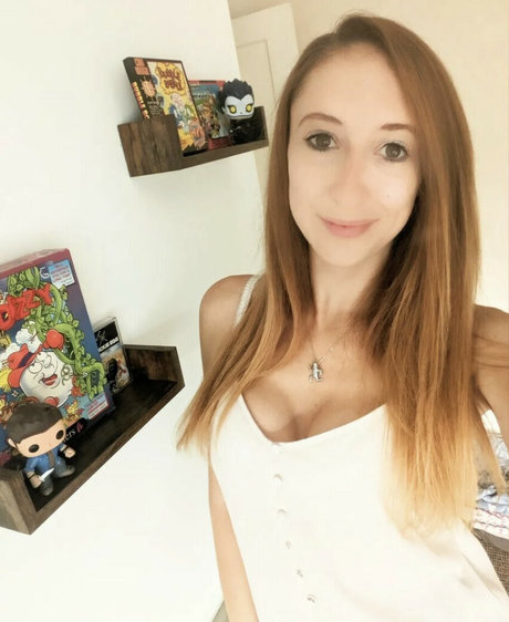 Ellie Hayden mannequin des photos