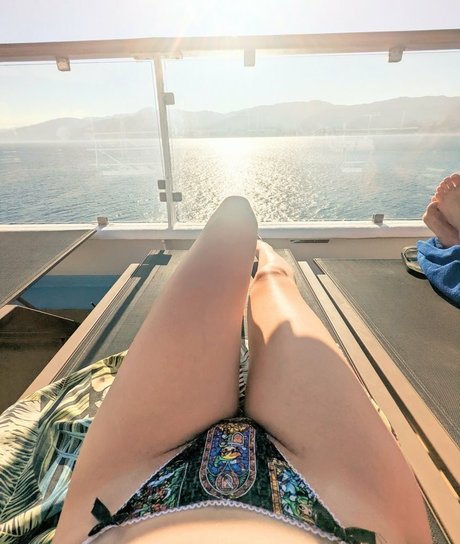 Ellie Hayden star du porno chaud img