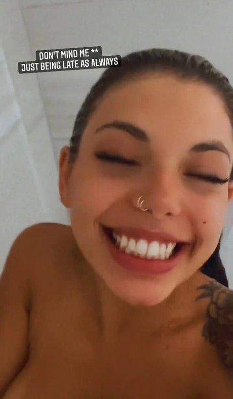 Gina Valentina actriz erótica foto