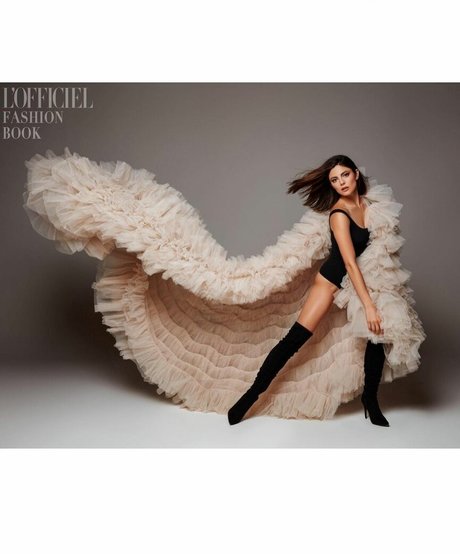 Monica Barbaro estrella superior recopilación