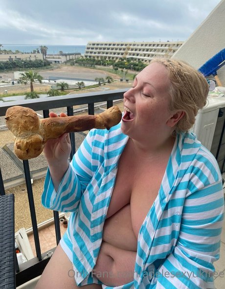 adelesexyukfree star du porno sexy photos