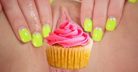 mianaughtygirl étoile sexy des photos