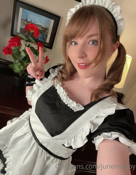 junelovejoy estrella porno caliente imagen