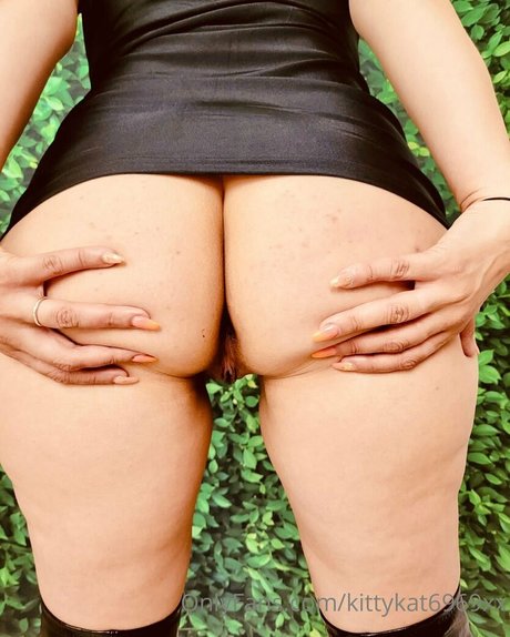 KittyKat6969xx modelo porno foto