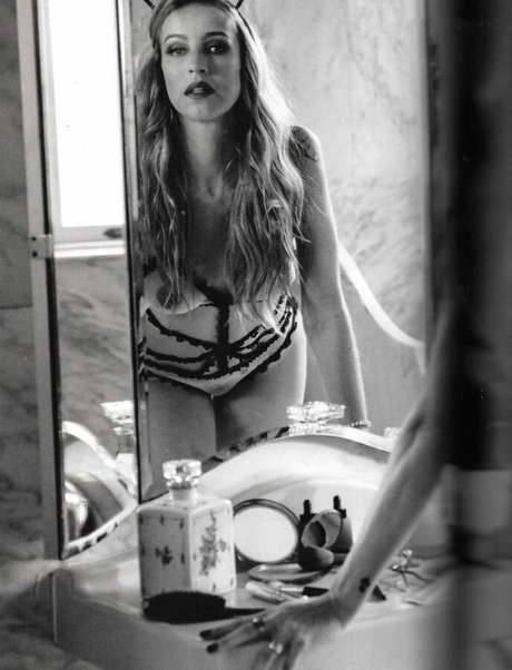 Luana Piovani actriz desnuda fotos