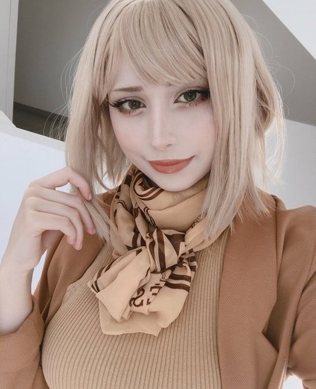 Miruqi modelo erótico fotos