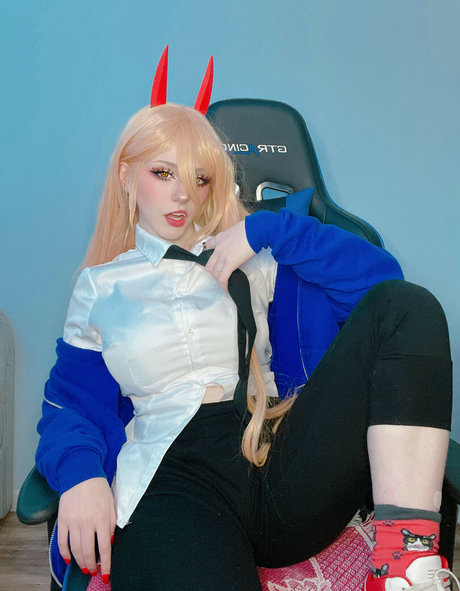 occultmage actrice adulte photo