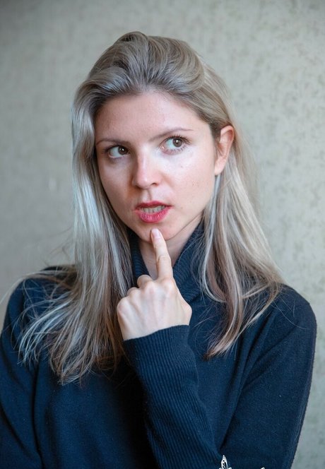 Gina Gerson actrice libre photos