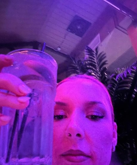 Tannar Eacott star du porno en haute qualité collection