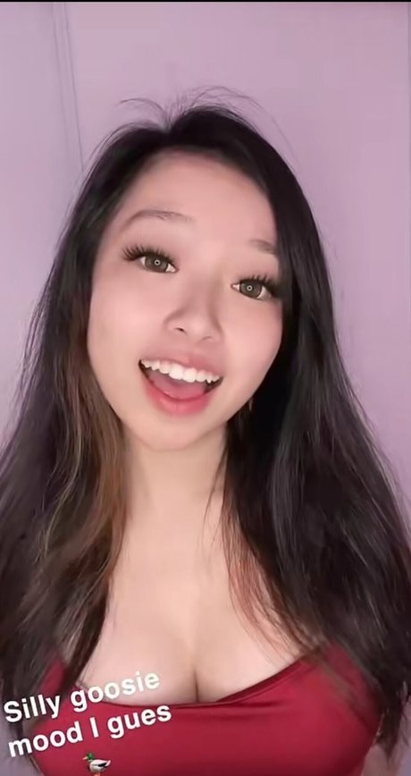 Fruitypoppin actrice artistique galeries