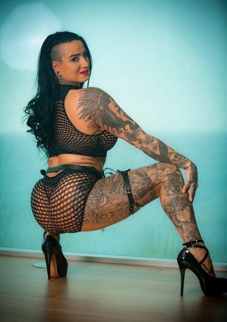 Ashlee Evans Smith thumbnail