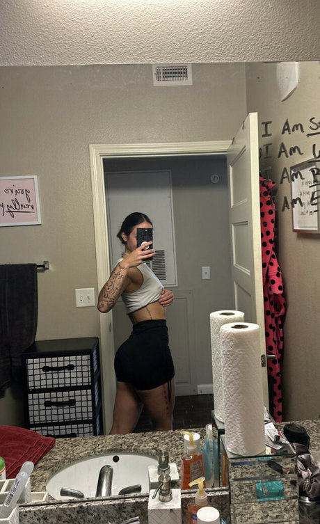Tori Ortiz star art galleries