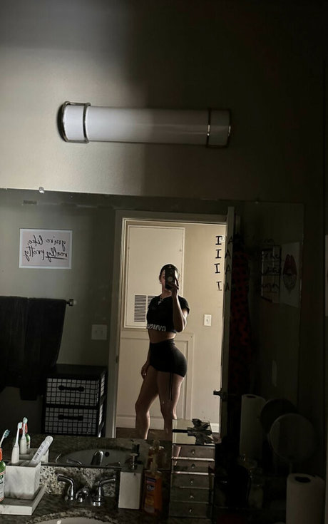 Tori Ortiz top model photos