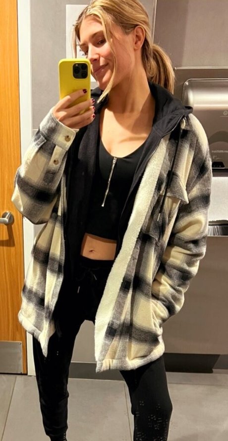 Eugenie Genie Bouchard actriz erótica imágenes