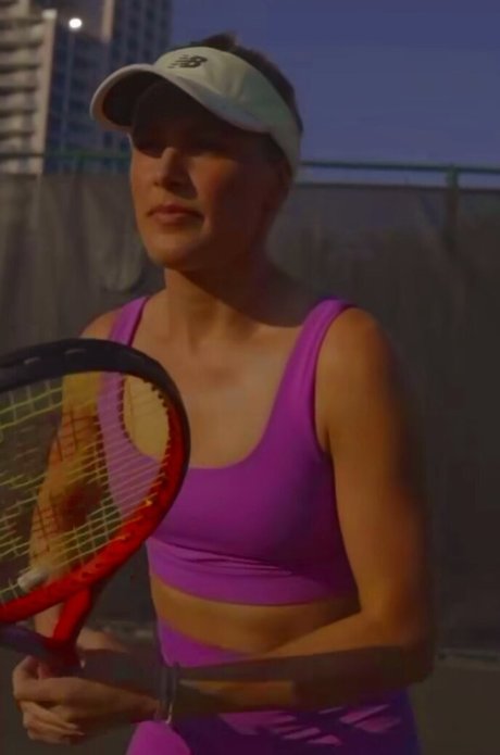 Eugenie Genie Bouchard buena actriz galería