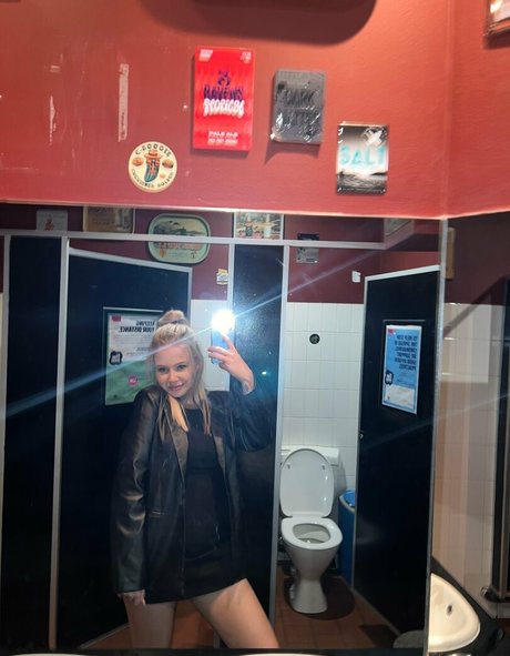 Lexibaby3 modèle érotique photos