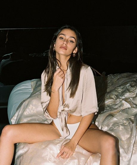 Carla Guetta Cohen nude model images