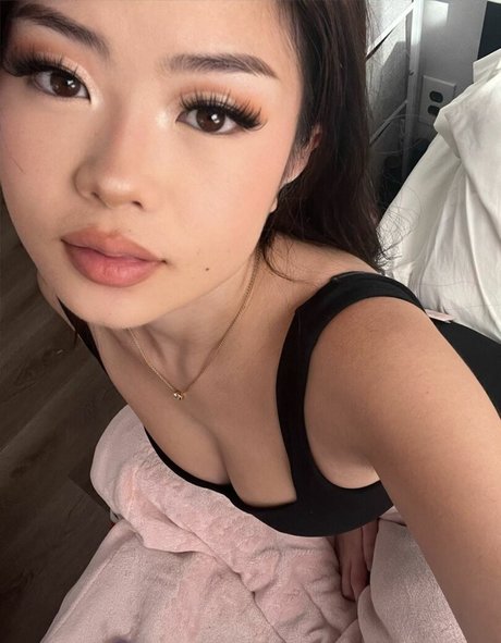 linawinaly pornstar free image