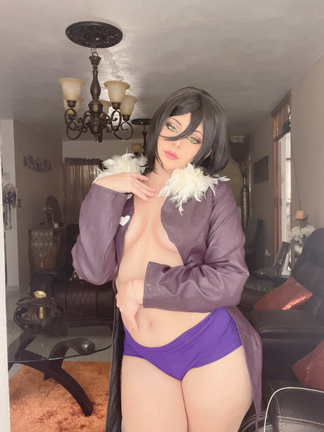 natylikespizza modelo desnuda archivo