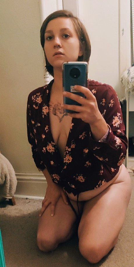 Olivia Woods pornstar beautiful pictures