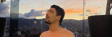 Oliver Malik naked star photo