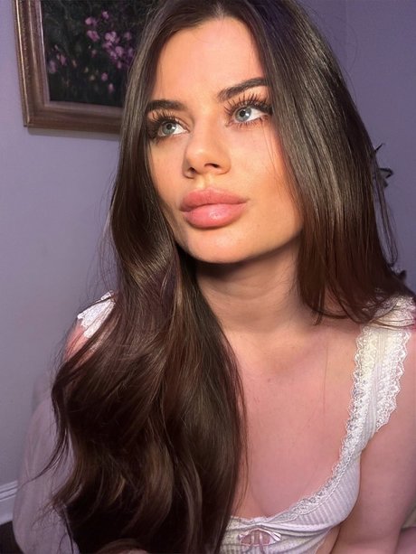 Colez naked star photos