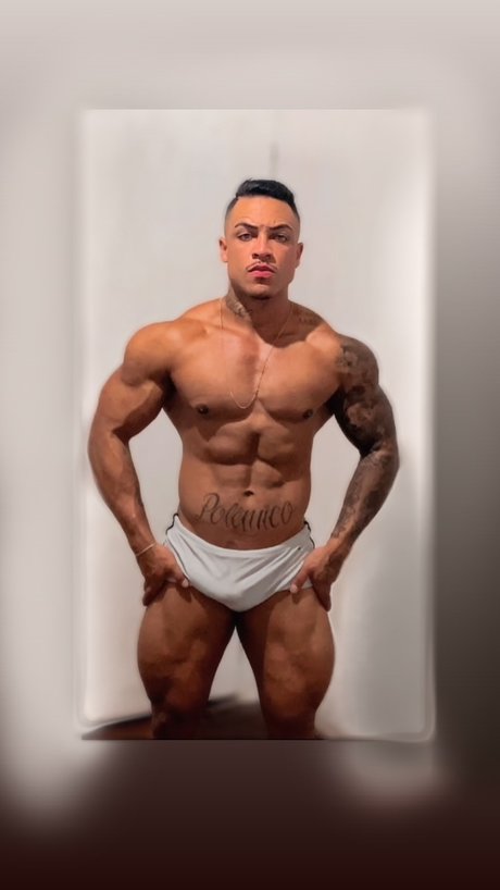 Douglas Richard pretty model gallery