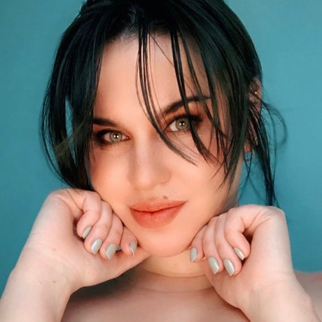 Reese Risqu_ naked star gallery