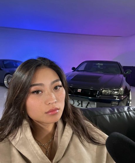 Mae Col art modèle archive