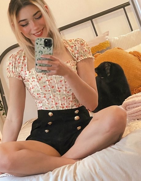 teen topless onlyfans pornographic picture
