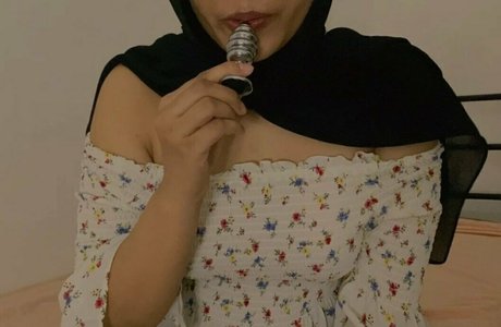 adoyeblehoe model hot photo