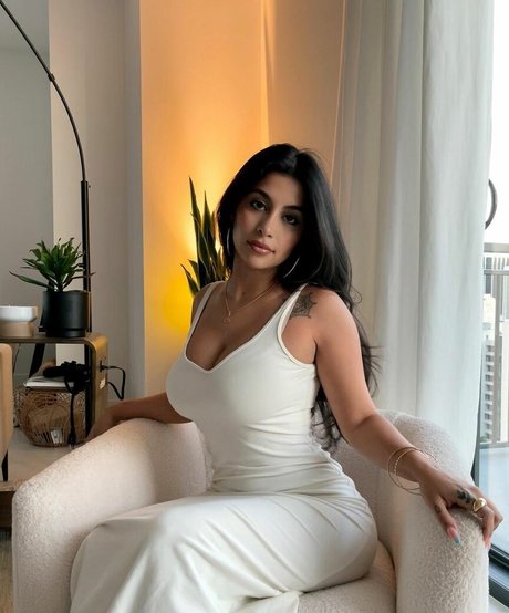 Queenneedy actriz atractiva foto