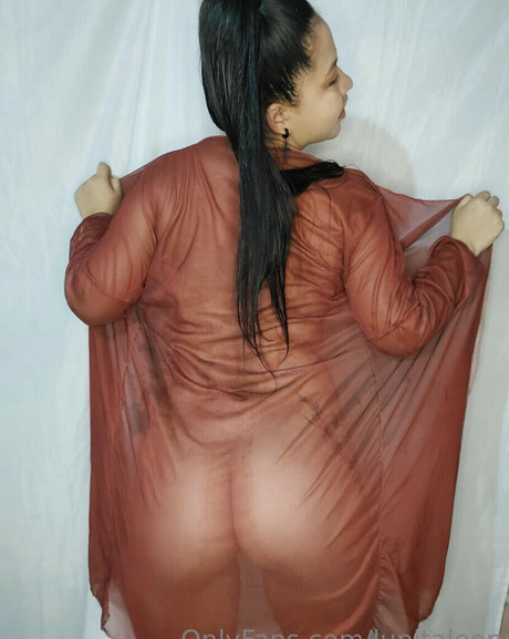 Lupita Leon adult model pics