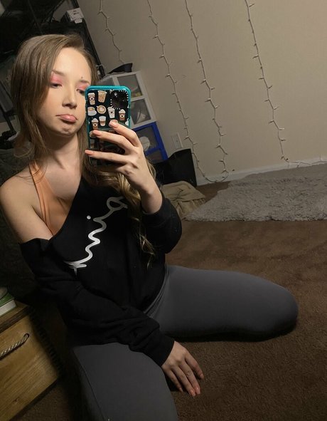 daniasmr modèle porno img